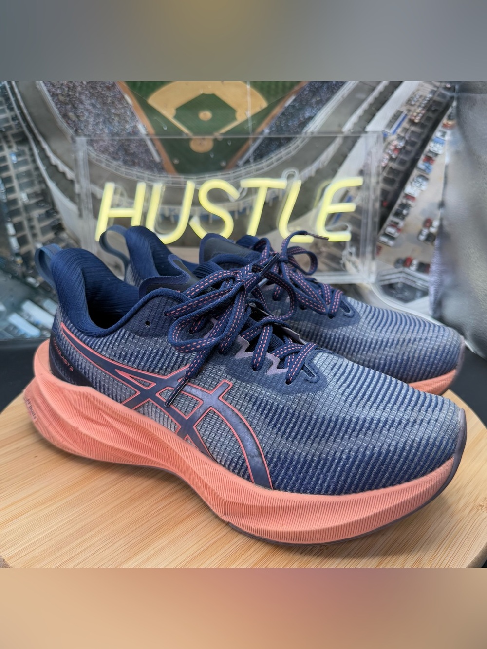 Asics Wmns Novablast 3 LE 'Indigo Blue Papaya' Size 7.5